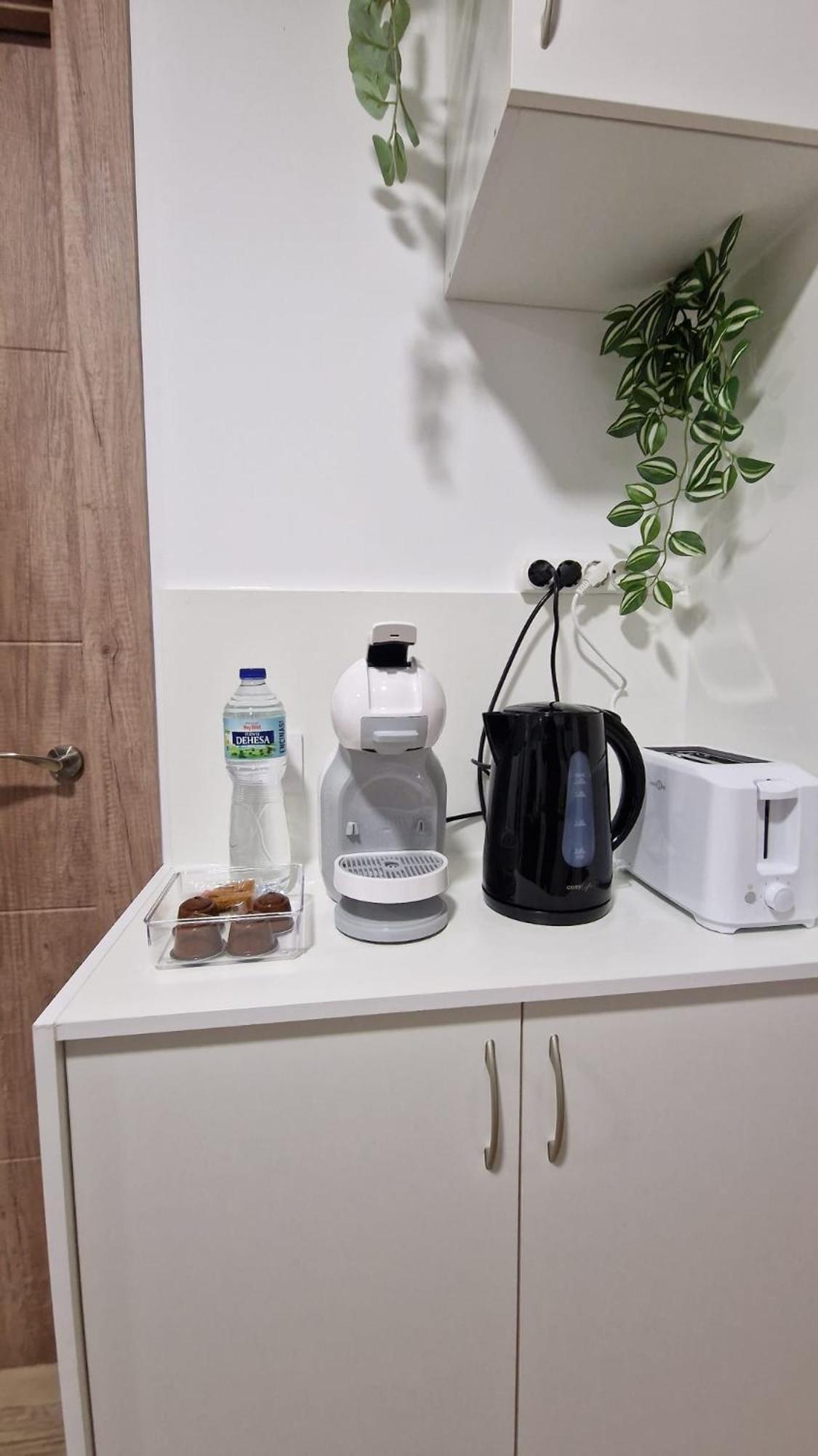 Almendrales Apartment Madrid Luaran gambar