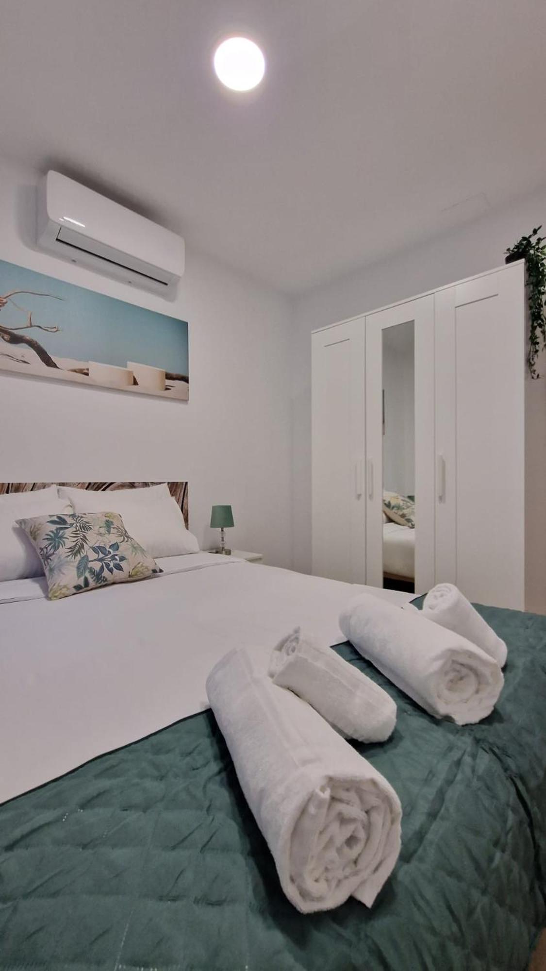 Almendrales Apartment Madrid Luaran gambar