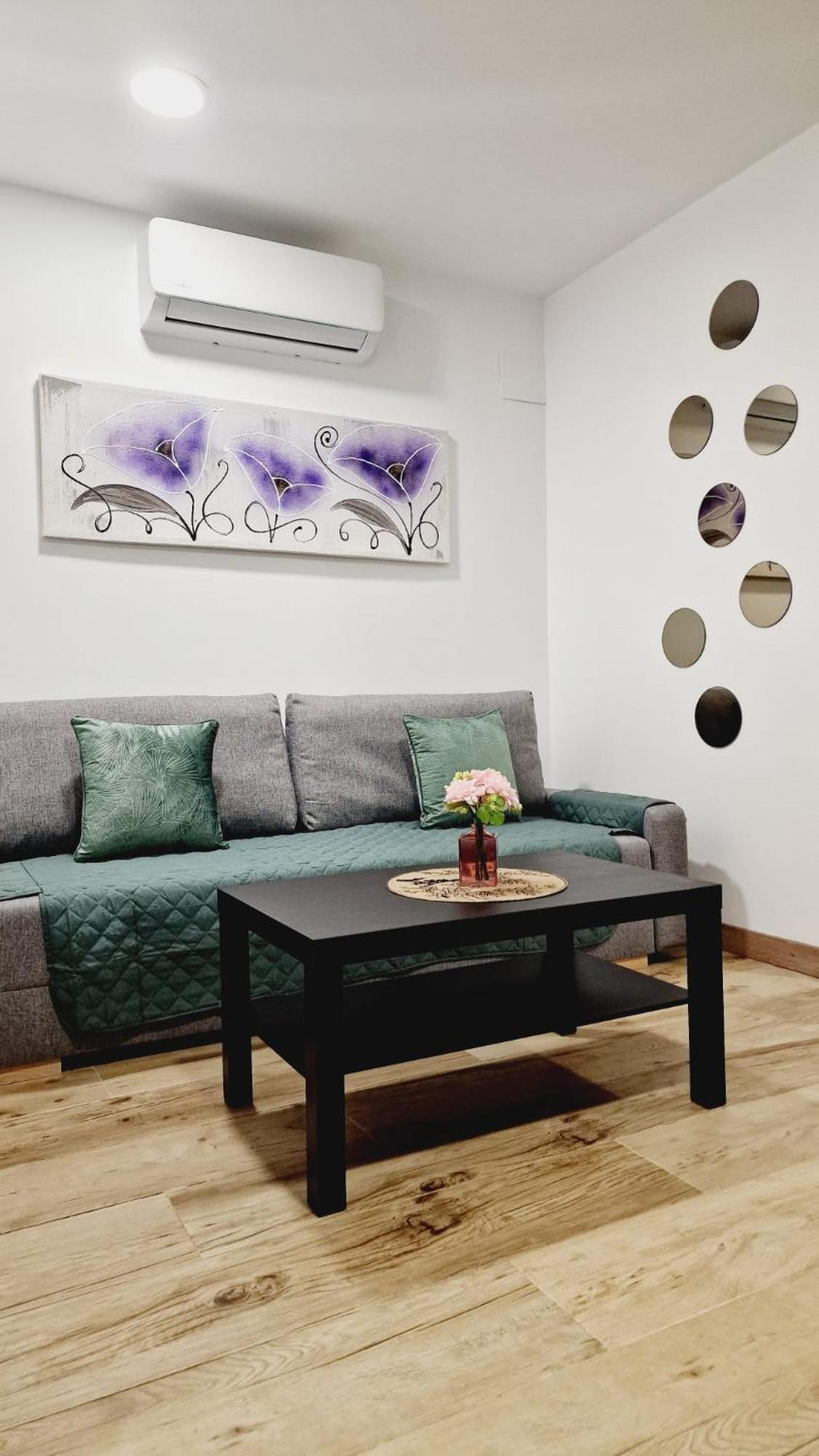 Almendrales Apartment Madrid Luaran gambar
