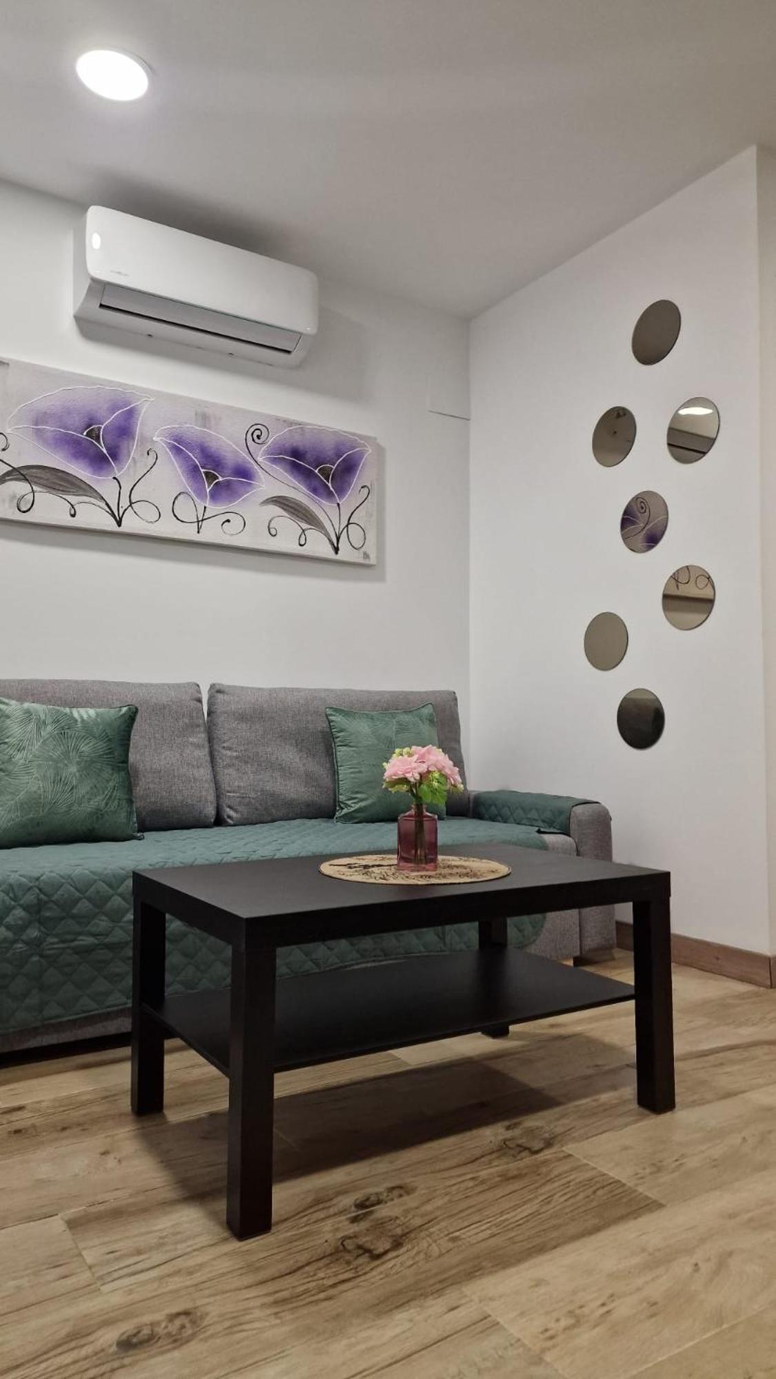 Almendrales Apartment Madrid Luaran gambar